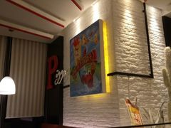 -必胜客(武汉欢乐谷店)