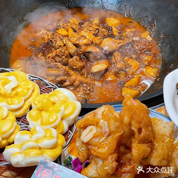 在深圳，真能吃过瘾的传统铁锅炖！！