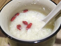 -蒙自源过桥米线(红谷滩万达店)