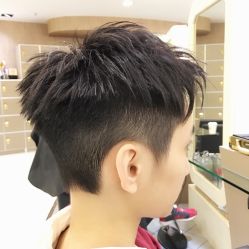 点击看大图 -八佰伴8008星级形象店