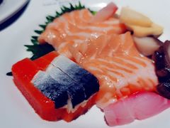 -领鲜活海鲜榴莲自助火锅(东门店)