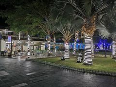 -亚龙湾亚泰商业街