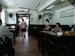大堂-长人馄饨铺(解放街店)