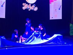 -猴有戏教育戏剧·音乐剧·主持口才·演讲朗诵辩论(环球港华师大校区)