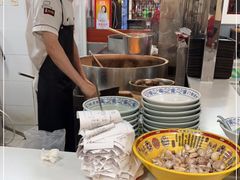 自助取餐区-门框胡同百年卤煮(新街口店)