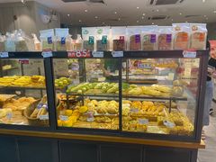 面包甜点陈列柜-BreadTalk面包新语·烘焙蛋糕(海珠丽影广场店)