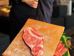 现切肩胛牛排-老乾杯和牛烧肉(王府中环店)