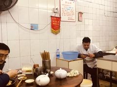 大堂-黄阿姨锅贴大王(万航渡路店)