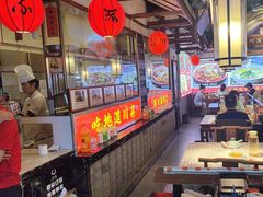 -川流不息·地道川菜·小龙虾(新松江路店)
