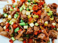 酸辣鸡杂-三湘四水正宗湘菜(君峰路店)