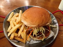 美式炸鸡汉堡-COMMUNE幻师(上邦百汇城店)