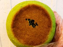 抹茶红豆麻薯包-石头先生的烤炉(济南领秀城贵和店)