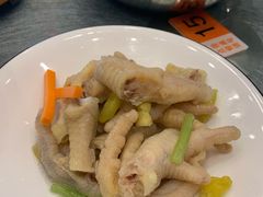泡椒凤爪-侬佳蒸菜馆(听潮店)