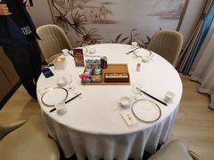 -品海楼·大连海胆锅贴馆(东港店)