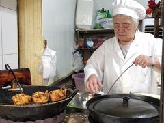 -阿婆油墩子(五里桥路188弄小区店)