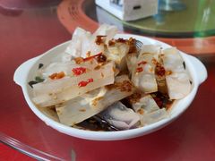 -崴海渔村(虹梅路店)