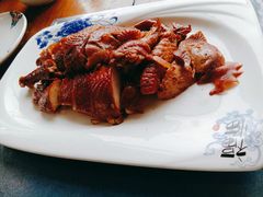 卓资山熏鸡-蒙亨·手把肉·蒙古包文化主题餐厅(天恒广场店)