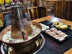 -果松木炭酸菜铜火锅·外婆参鸡汤