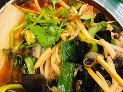 -红鼻子桂林米粉(金唐新光界店)