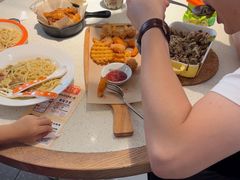-必胜客(阿罗海店)