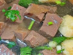 鸭血油豆腐汤-大龙汤包