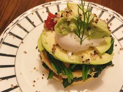 牛油果蘑菇菠菜水波蛋-AFS Cafe & Canteen(闽江二路店)