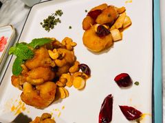 宫保虾球-辛香汇·现炒川菜(淮海路百盛店)