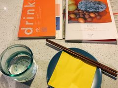 餐具摆设-半山腰·云南菜(侨福芳草地店)