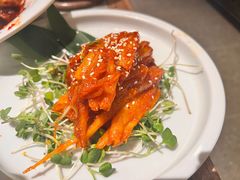 -草家酱蟹炭火烤肉店(珲春南路一店)
