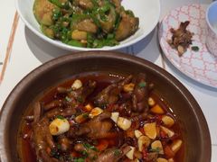 -阿瓦山寨·湘菜现炒·剁椒鱼头王(咸阳总店)