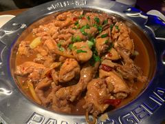 鸡翅煲-胖哥俩肉蟹煲(济南世茂国际广场店)