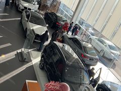 -北京中升宝辉宝马4S店