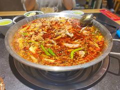-小饕荟雅安贡椒鱼鲜馆(广福桥店)