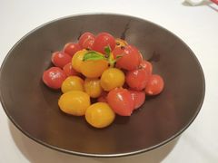 蜜汁小番茄-真地道京味府·鲜橙烤鸭·北京菜(朝外大街东大桥店)