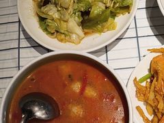 -荆楚渔艺堂·鱼头泡饭(江堤中路店)