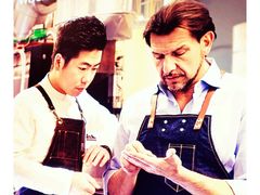 -luckincoffee瑞幸咖啡(香港名店街店)