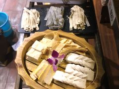 -滇釜火锅·能喝汤的火锅(车公庄店)