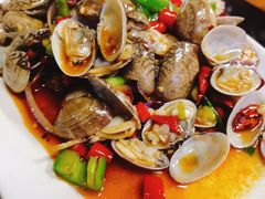 葱姜炒花甲-四川小胡子海鲜(丁村万人海鲜广场店)