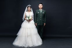 点击看大图 -天长地久婚纱摄影