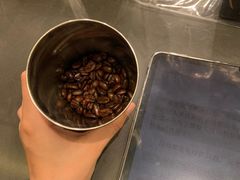 -星巴克臻选(上海虹桥新天地三店)