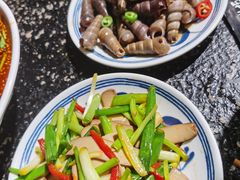 特色钉螺-曹掌柜小酒馆烧烤集团(崂山同兴路店)