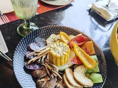 -雾山韩式烤肉·海南糟粕&椰子鸡火锅·海景餐厅(三亚绿发山海天JW万豪酒店)