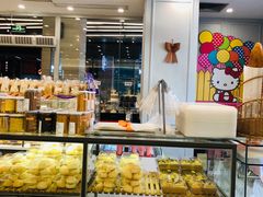 面包甜点陈列柜-BreadTalk面包新语·烘焙蛋糕(海岸城店)