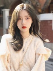 -变画·发型STUDIO