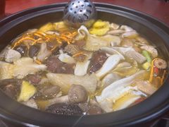 -菌之家·专业纯野生菌火锅·特色炒菌