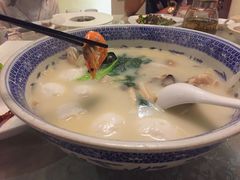 极品鱼头皇-山外山·林语花园餐厅