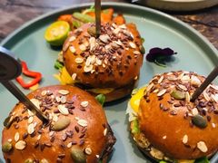 -HIGH FIVE哈福手工汉堡(桂林路店)