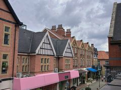 -钟书阁(松江泰晤士小镇店)