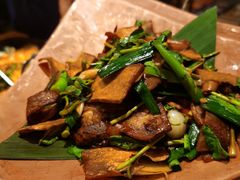 包烧野生牛肝菌-云海肴·汽锅鸡·云南菜(天山百盛优客店)