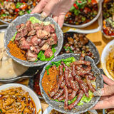 你和成都的距离只差一个付小姐☝️人均70